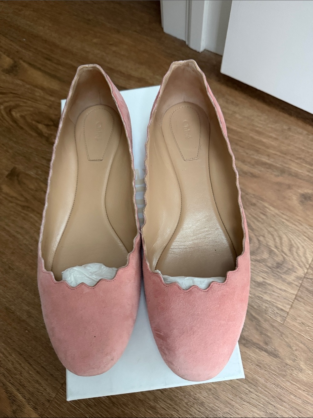 Chloe Pink Suede Scalloped Ballet Flats 39 8.5